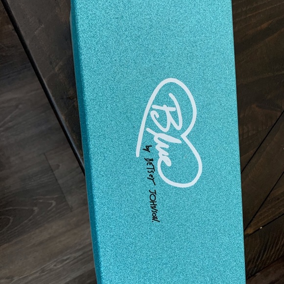 Sparkly Flats - Picture 5 of 6